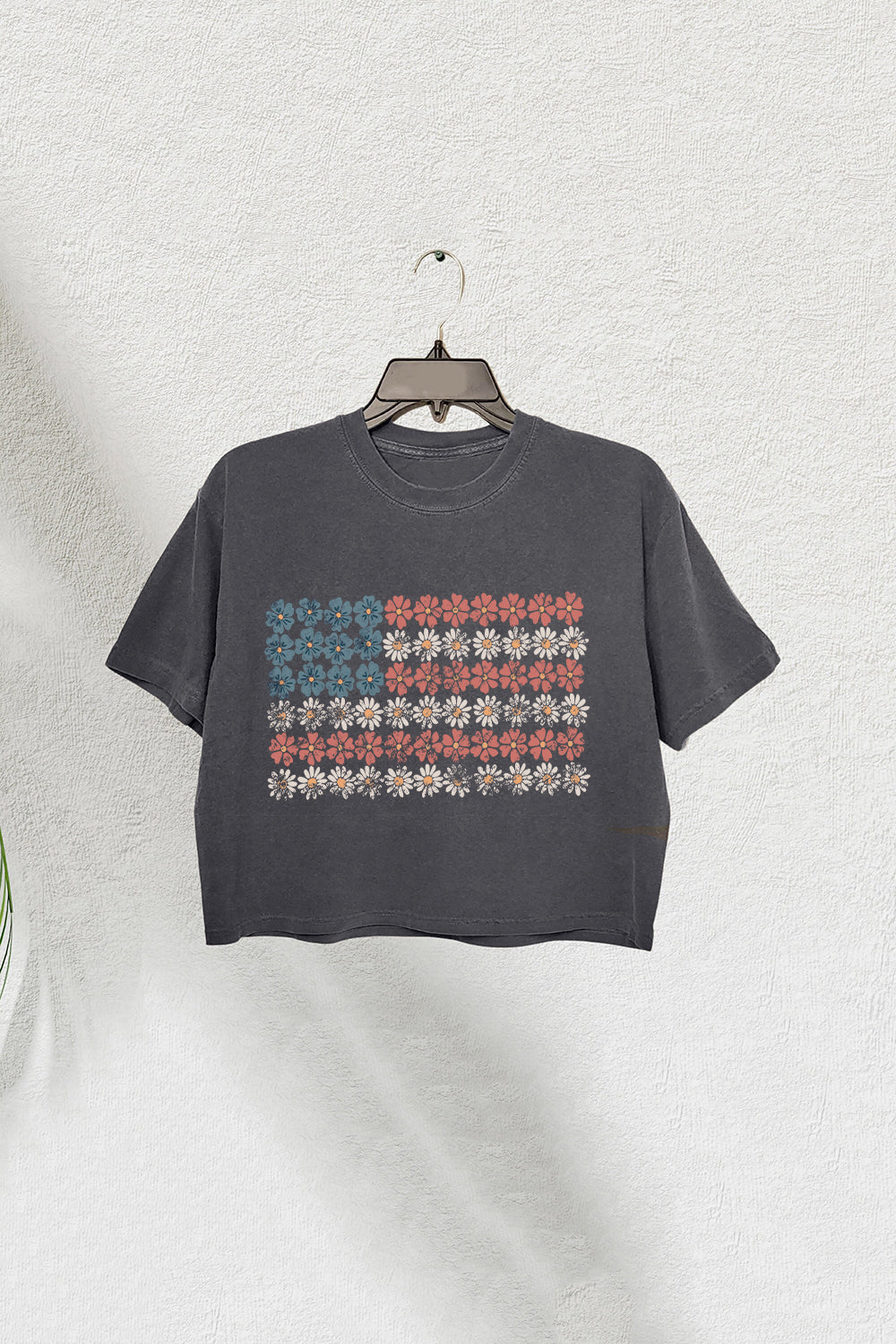 Retro American Flowers Flag Crop Tee For Women