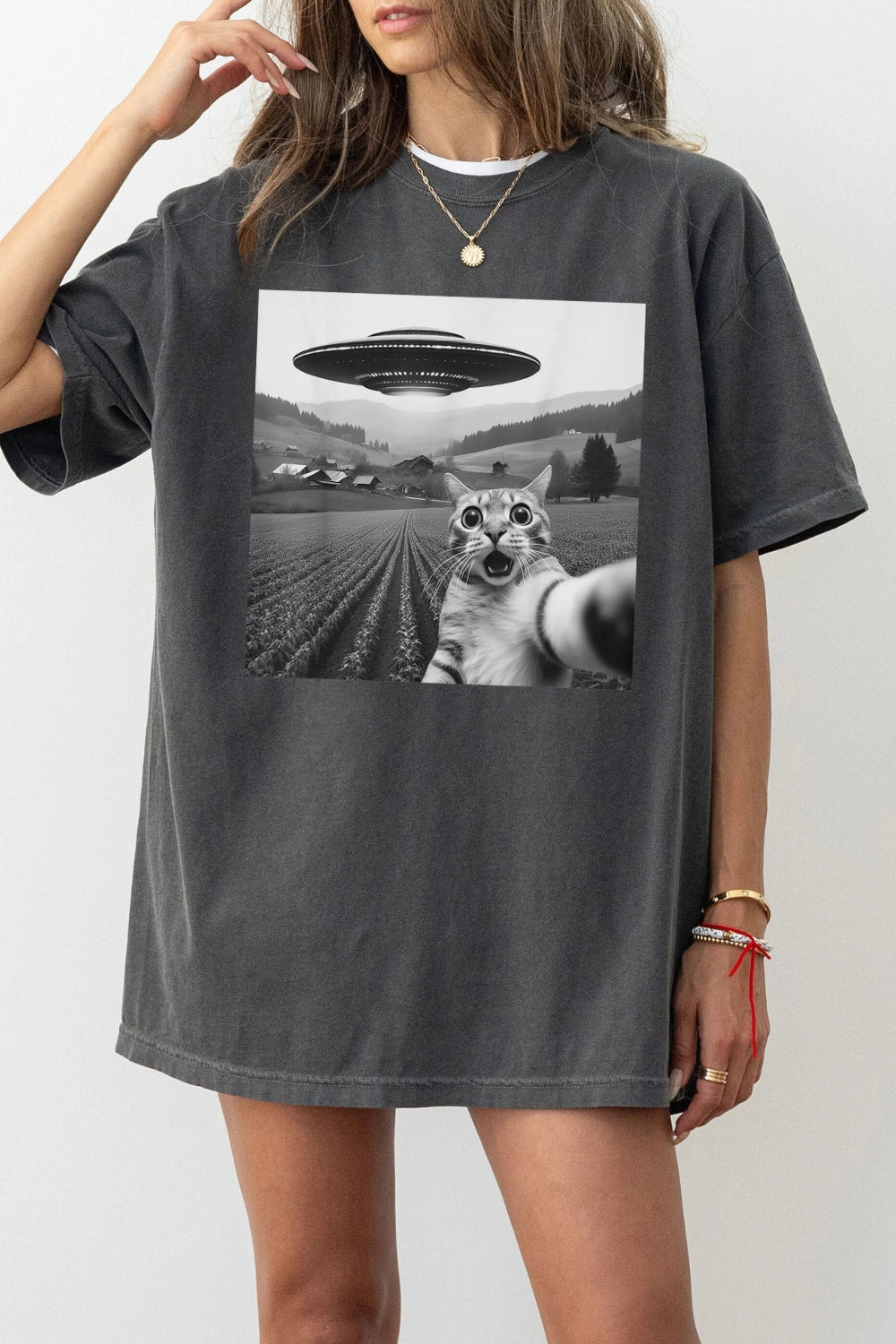 Funny Cat Selfie With UFO Tee For Women