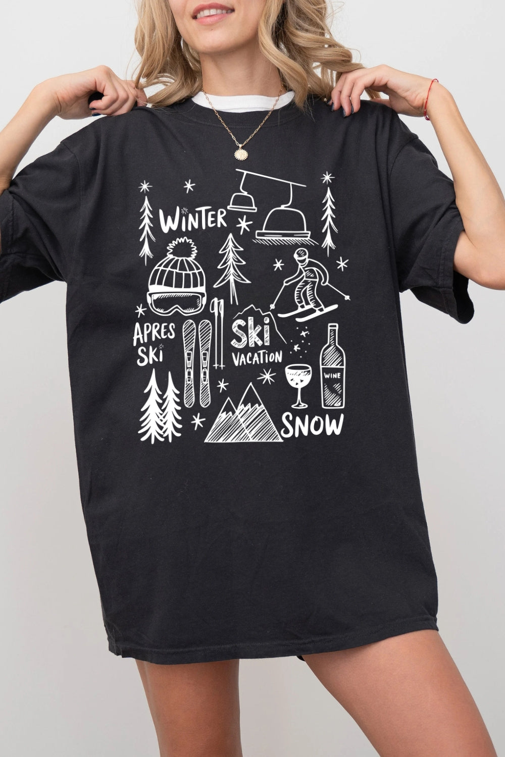 Cute Hand Drawn Ski Vacation Tee For Women